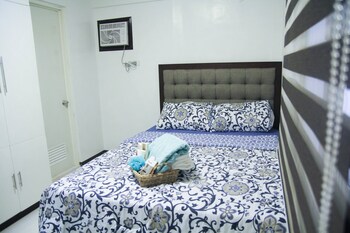 V and G Suites Room